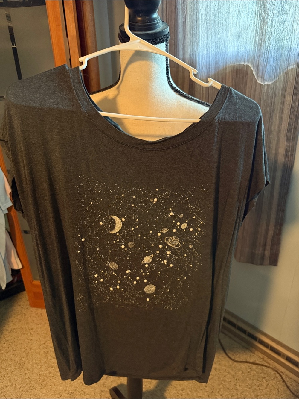 Maurices Charcoal Gray Short Sleeve Tee with Moon and Planets Graphic
